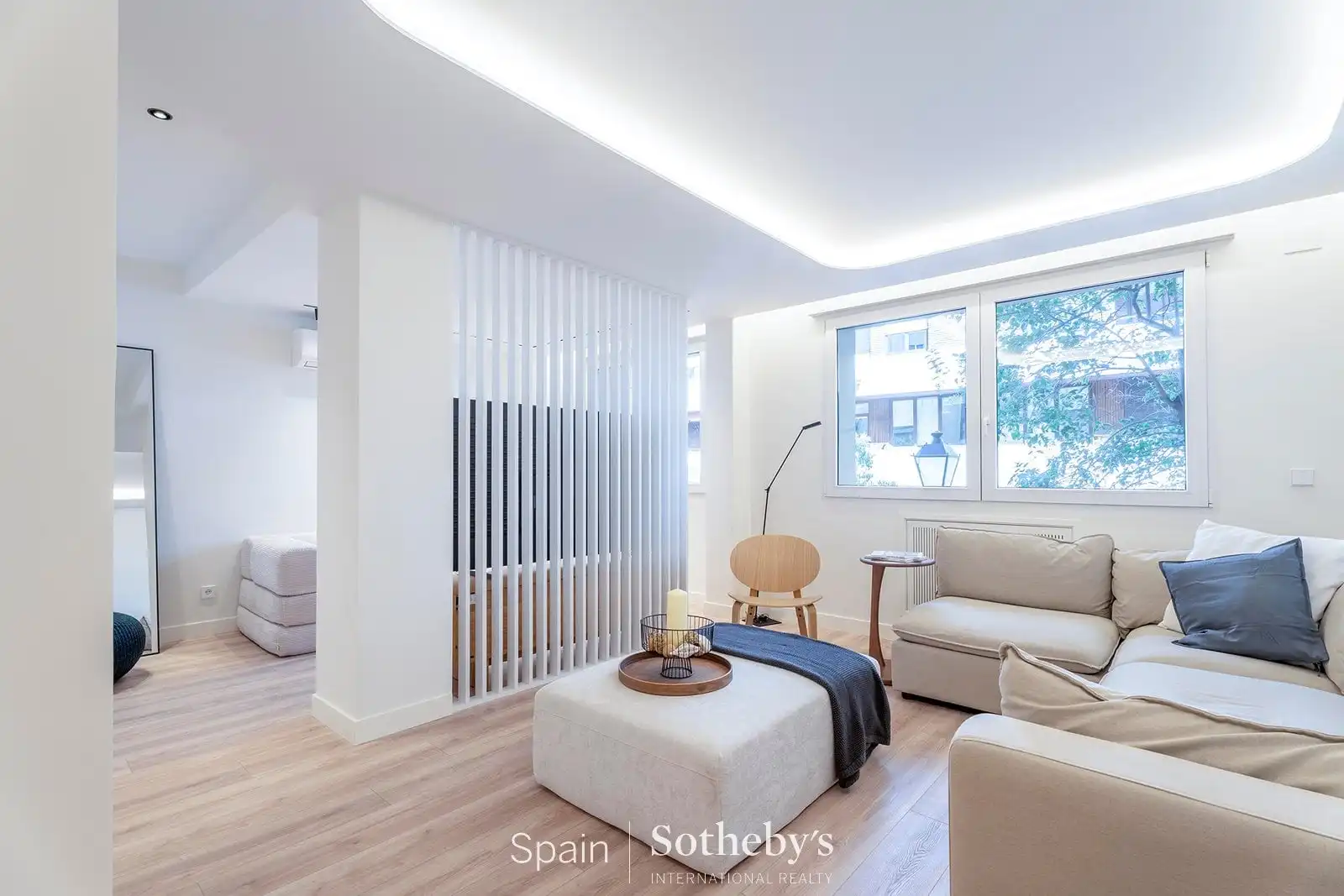 Sala d'estar de Apartament en venda en Madrid amb Aire condicionat i Calefacció