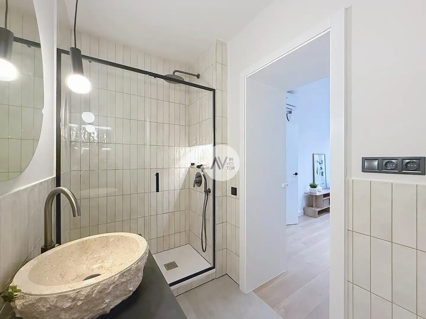 Bathroom of Apartments for sale in Barcelona  with Air Conditioner, Heating and Parquet flooring