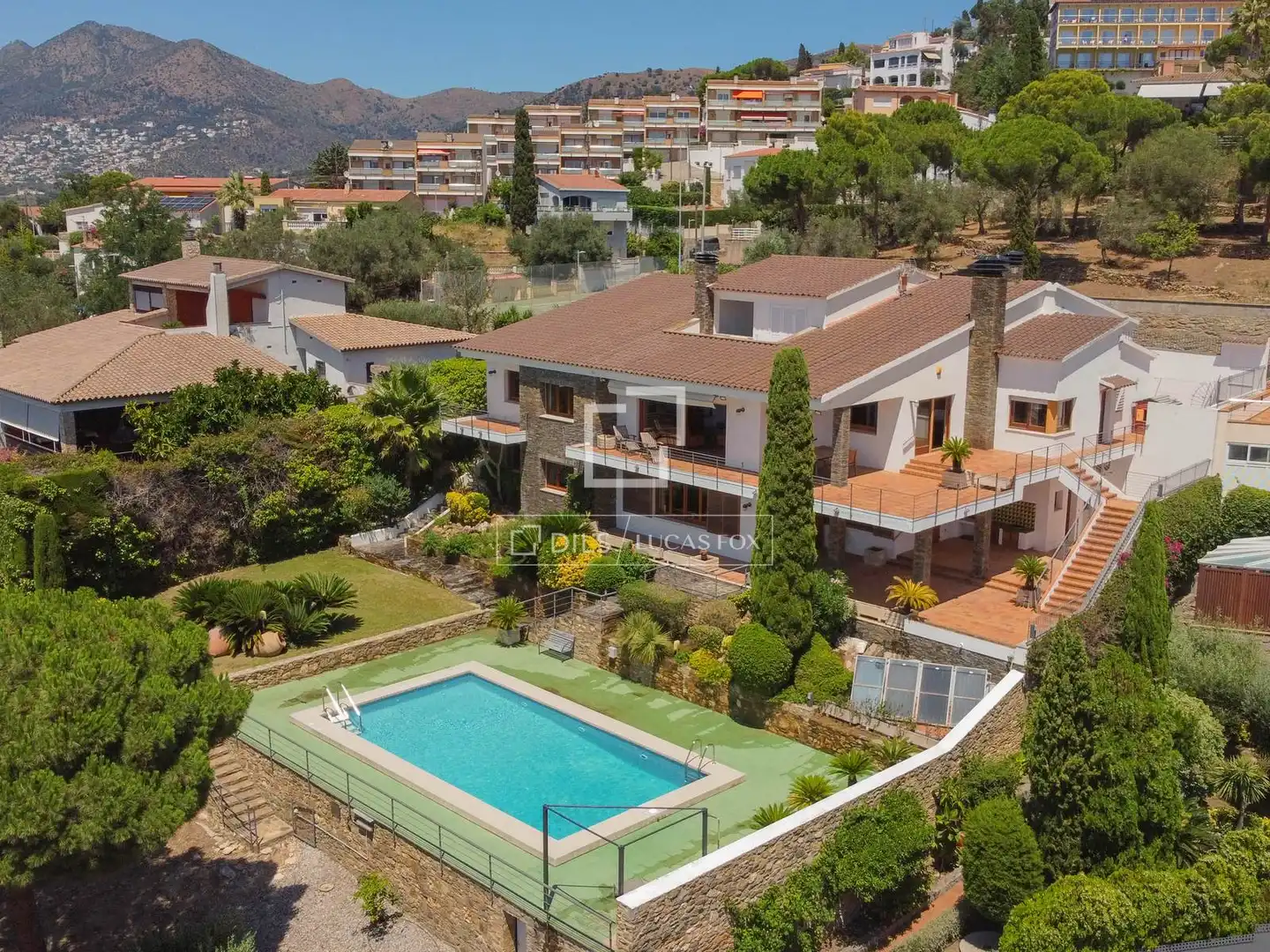 Außenansicht von Haus oder Chalet zum Verkauf in Roses mit Klimaanlage, Heizung und Privatgarten