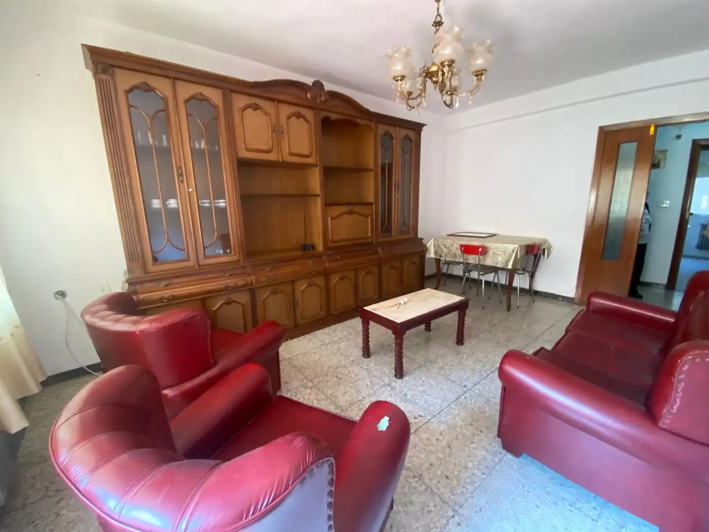 Sala d'estar de Pis en venda en O Carballiño   amb Calefacció, Parquet i Traster
