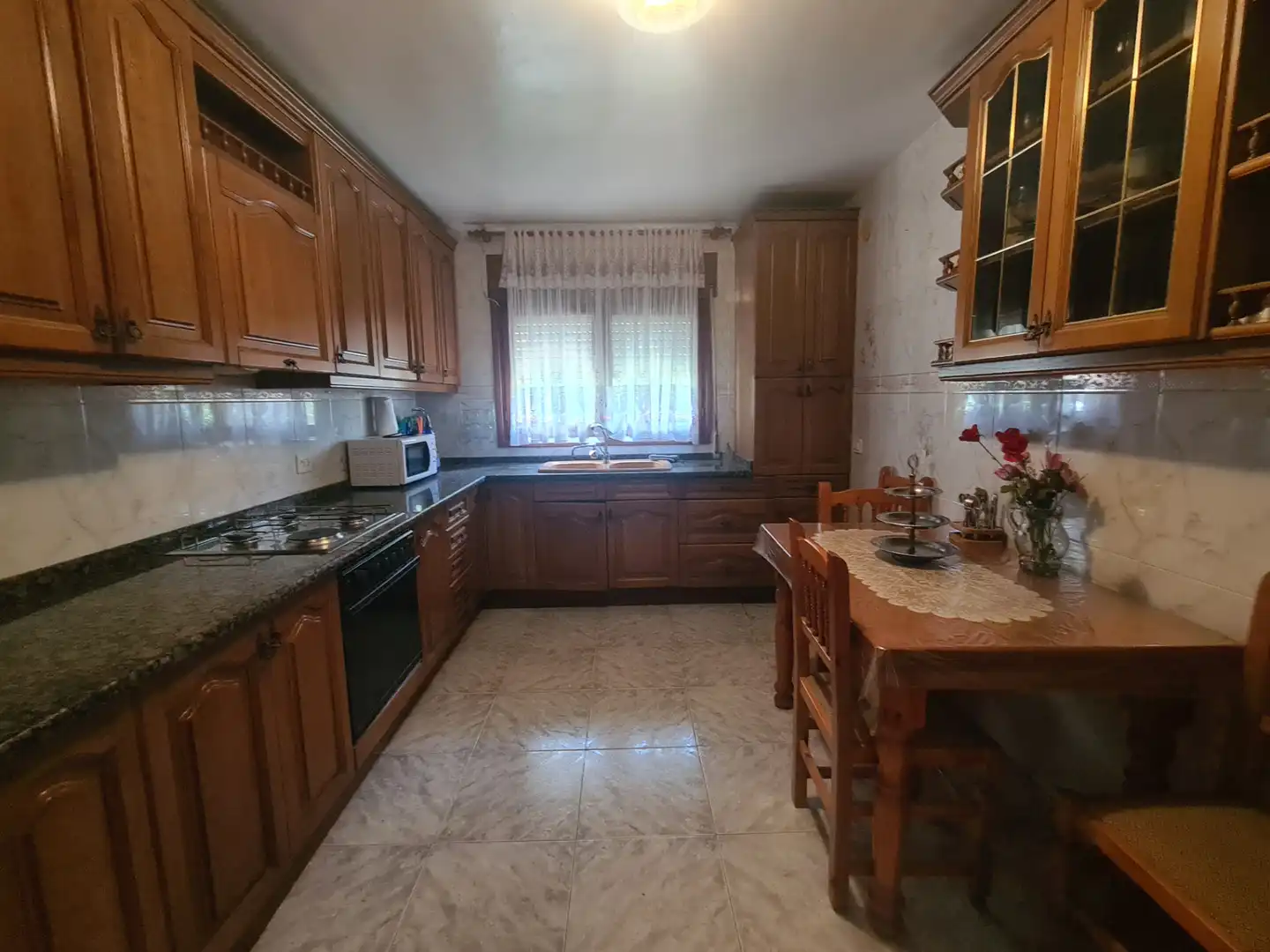 Cuina de Casa o xalet en venda en Vinaròs amb Calefacció, Jardí privat i Terrassa