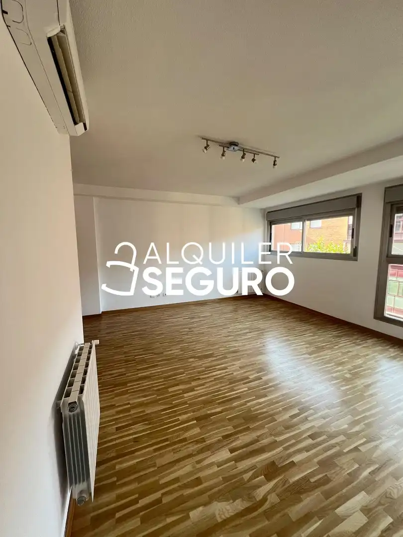 Wohnung zur Miete in Madrid mit Klimaanlage, Heizung und Terrasse