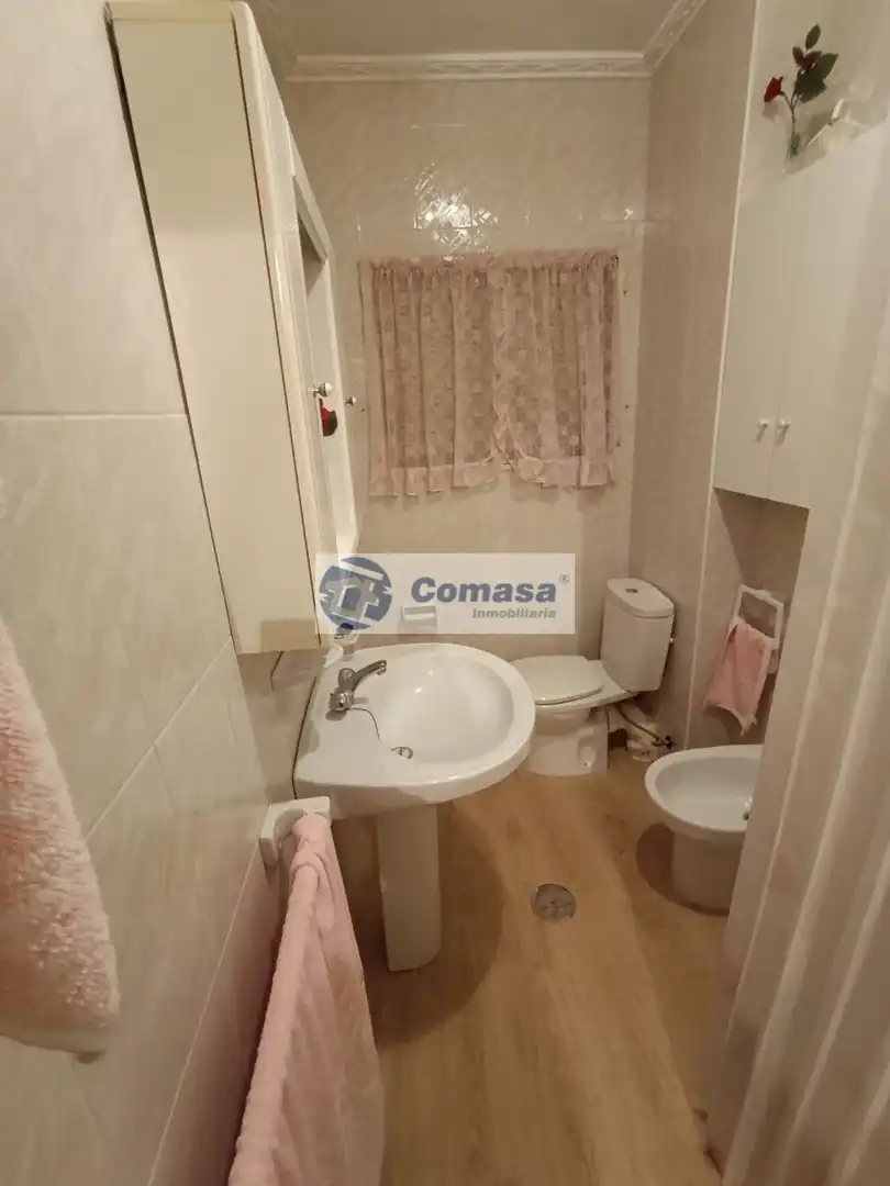 Piso con ascensor en venta en Martos, imagen 9