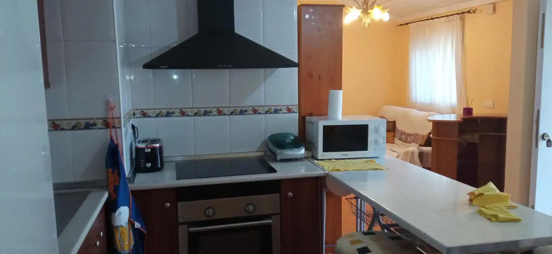 Cuina de Planta baixa en venda en Caravaca de la Cruz amb Aire condicionat, Moblat i Forn