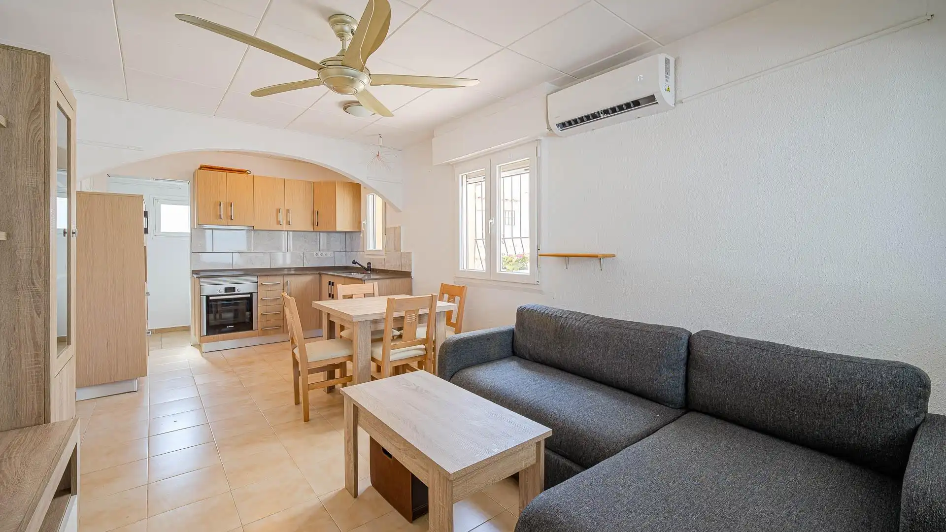 Sala de estar de Casa o chalet en venta en Orihuela con Jardín privado, Amueblado y Piscina comunitaria