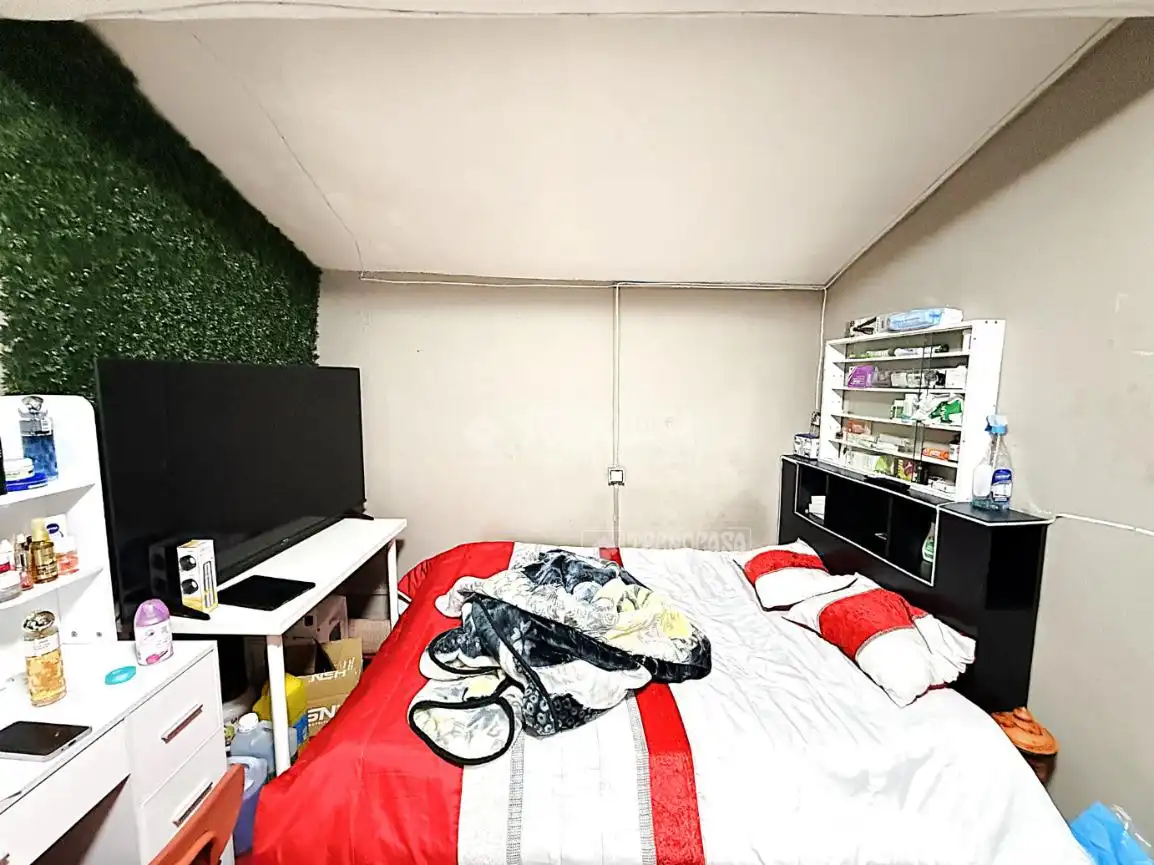 Bedroom of Flat for sale in Cuenca  with Heating