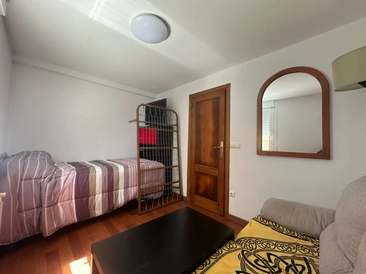 Habitación de Piso de alquiler en Santiago de Compostela  con Calefacción y Amueblado