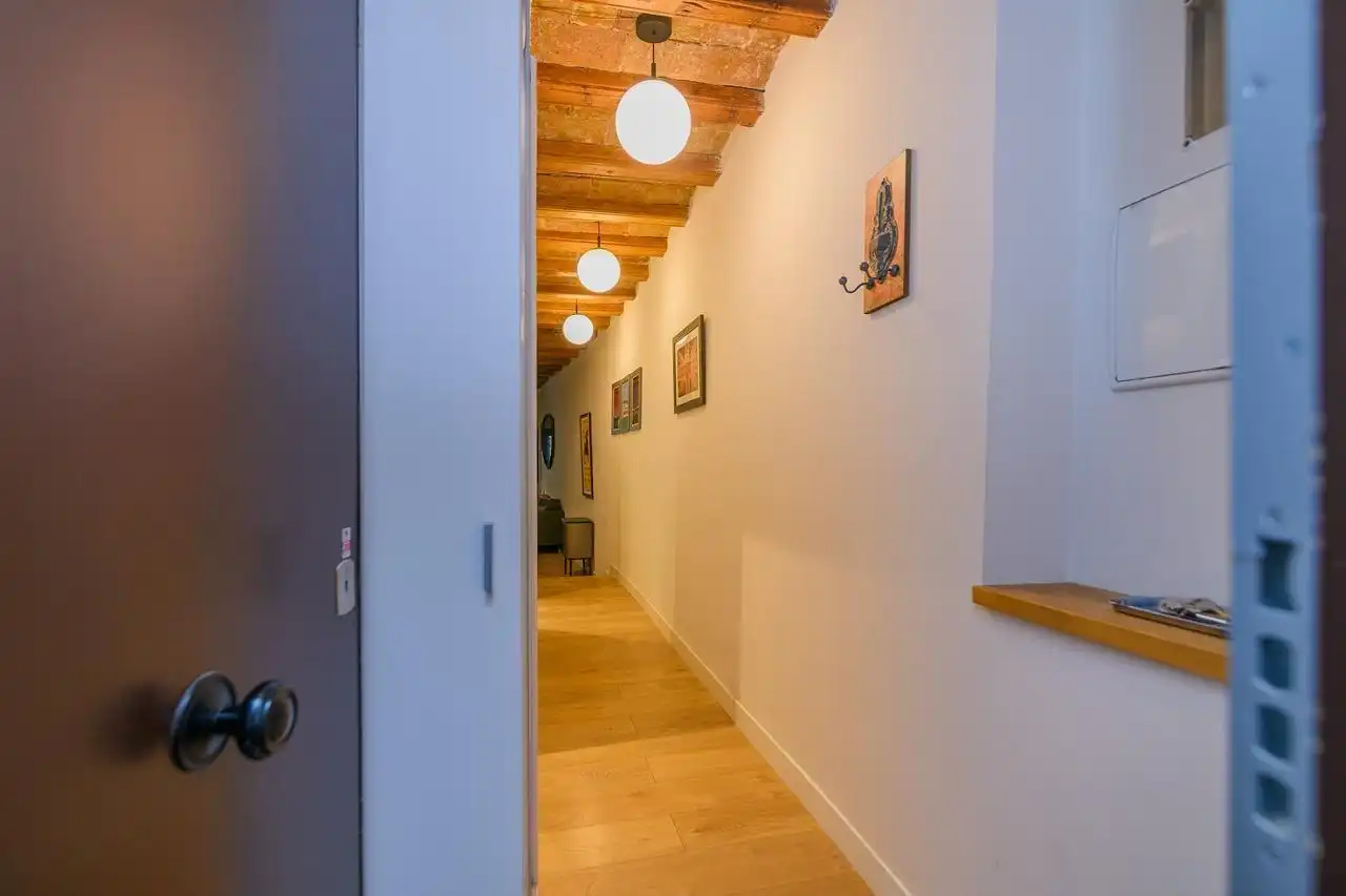 Piso con terraza en venta en Calle del Portal Nou, imagen 7
