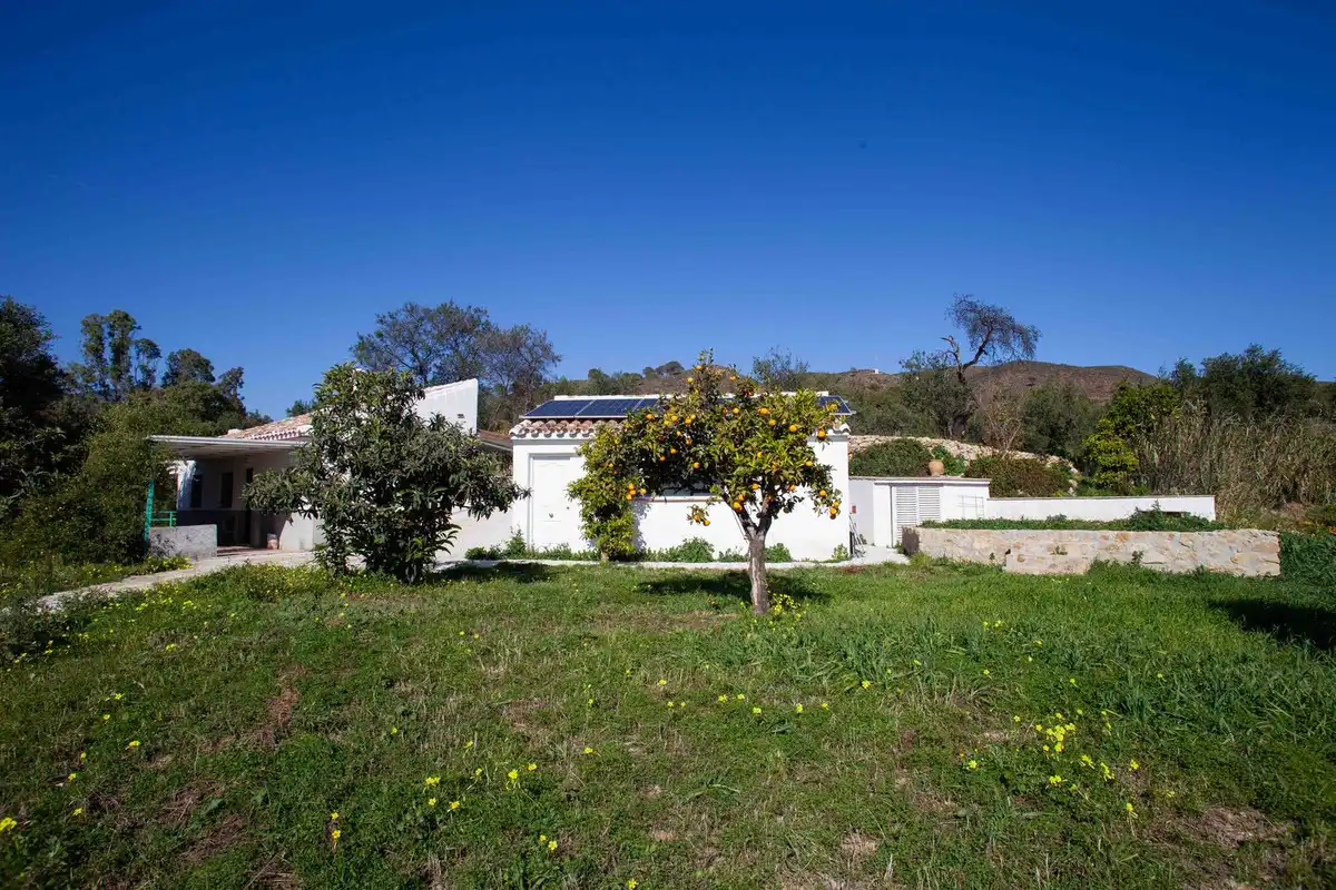 Casa rústica amb piscina en venda a Casarabonela, imagen 2