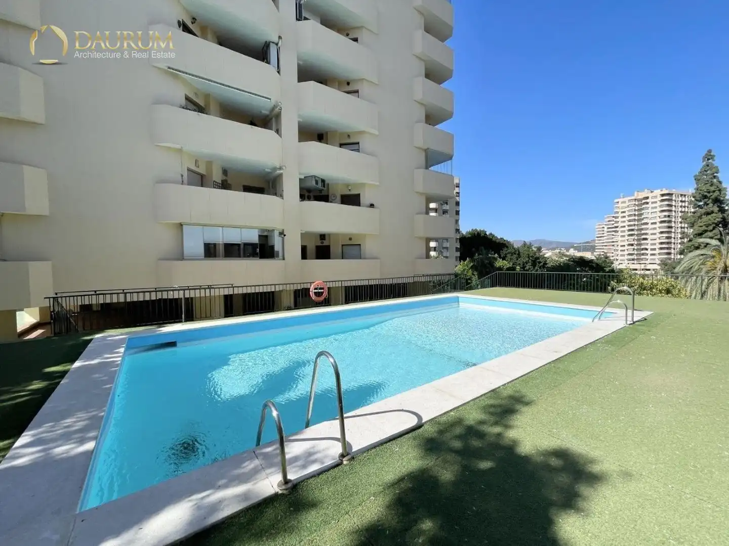 Piscina de Pis en venda en Málaga amb Aire condicionat, Calefacció i Piscina
