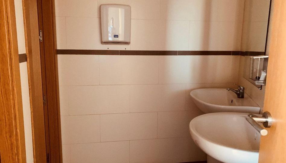 Foto 1 de Oficina de alquiler en  Zona Isla de la Cartuja, Santiponce, Sevilla