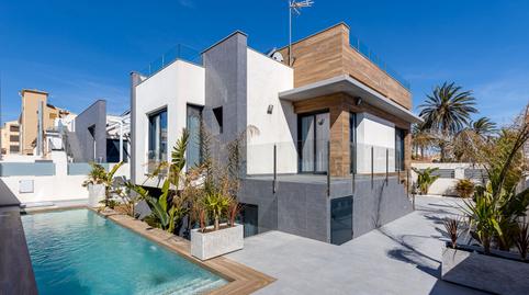 Foto 2 de Casa o chalet en venta en Avenida , Los Europeos, Torrevieja