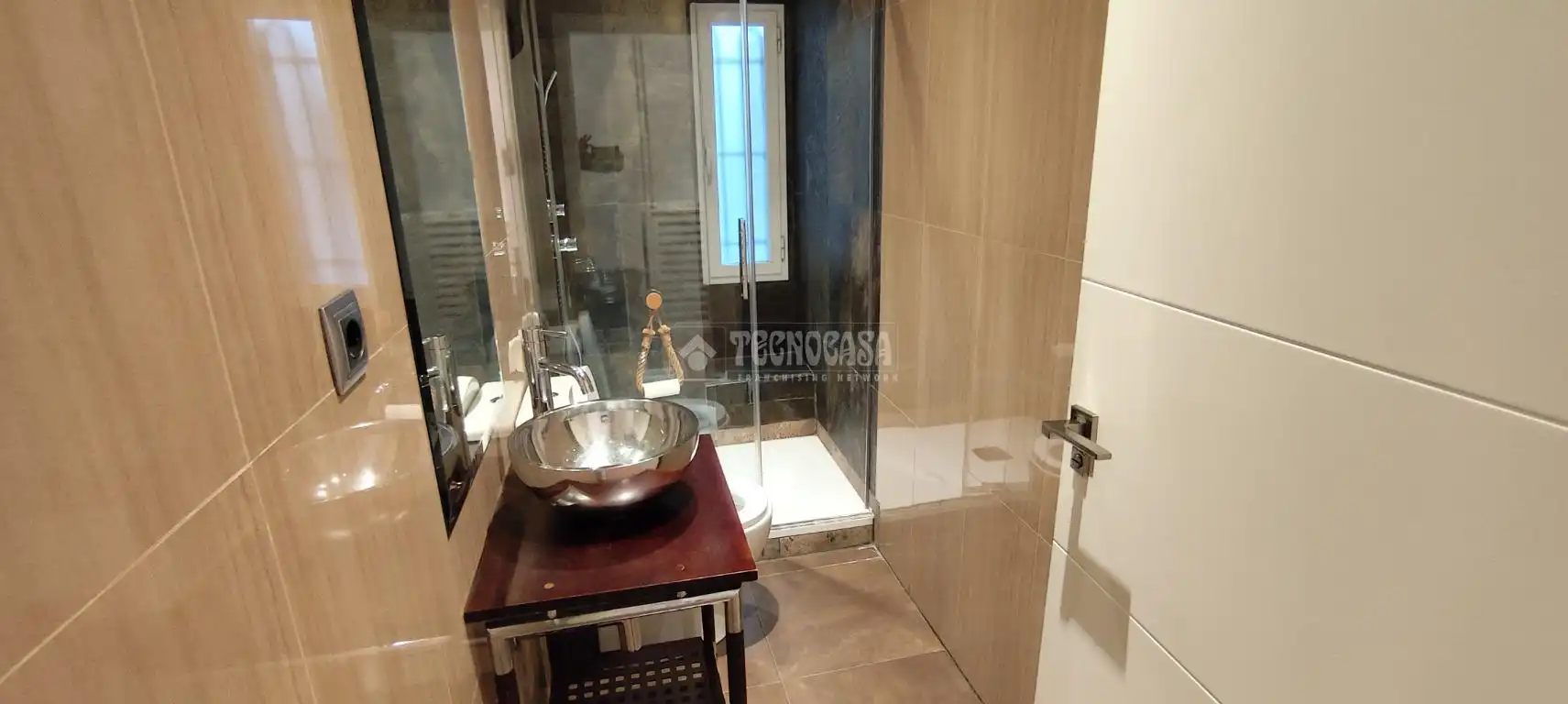 Baño de Piso en venta en Madrid con Balcón
