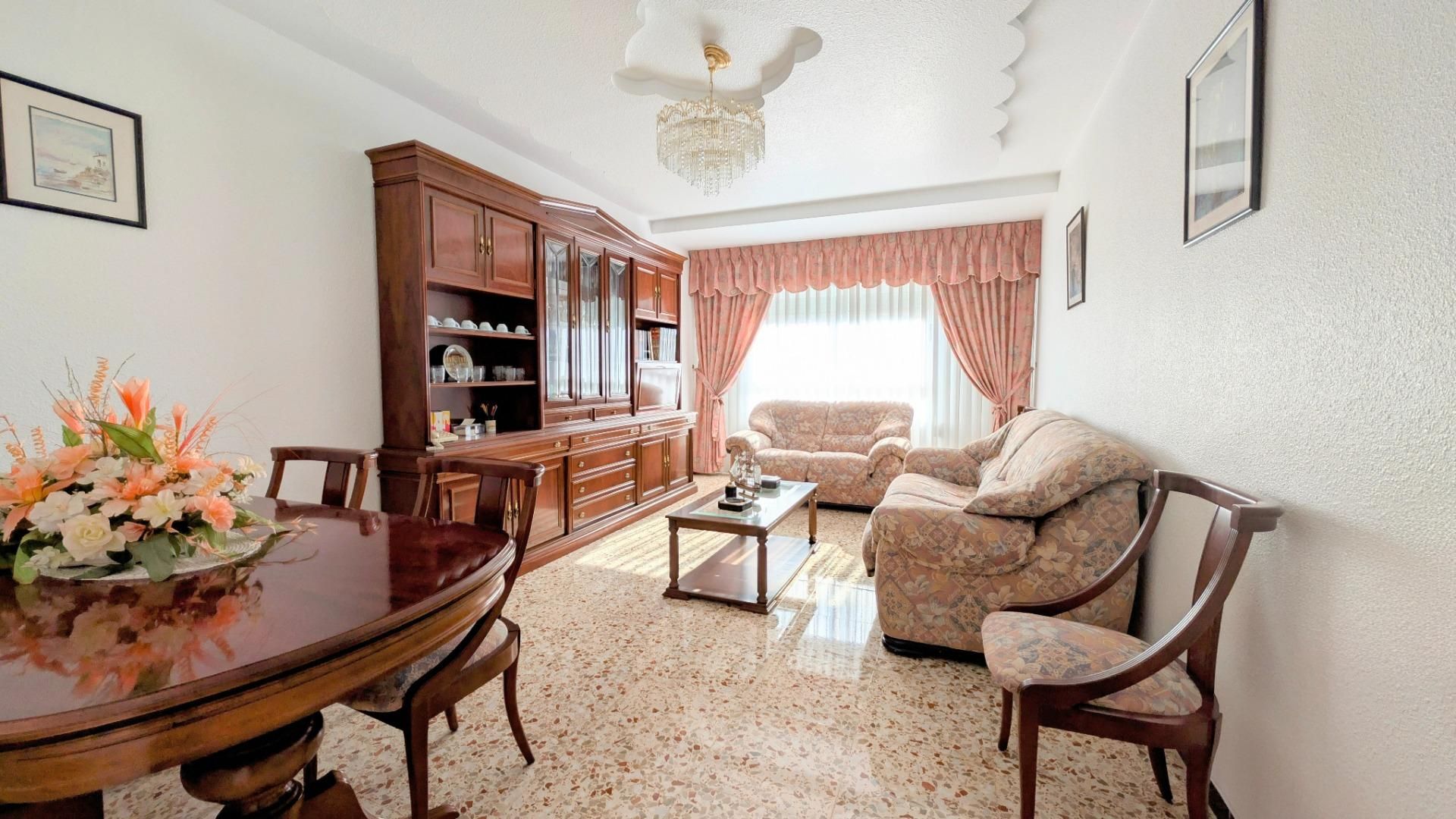 Sala de estar de Piso en venta en Elche / Elx con Terraza y Balcón