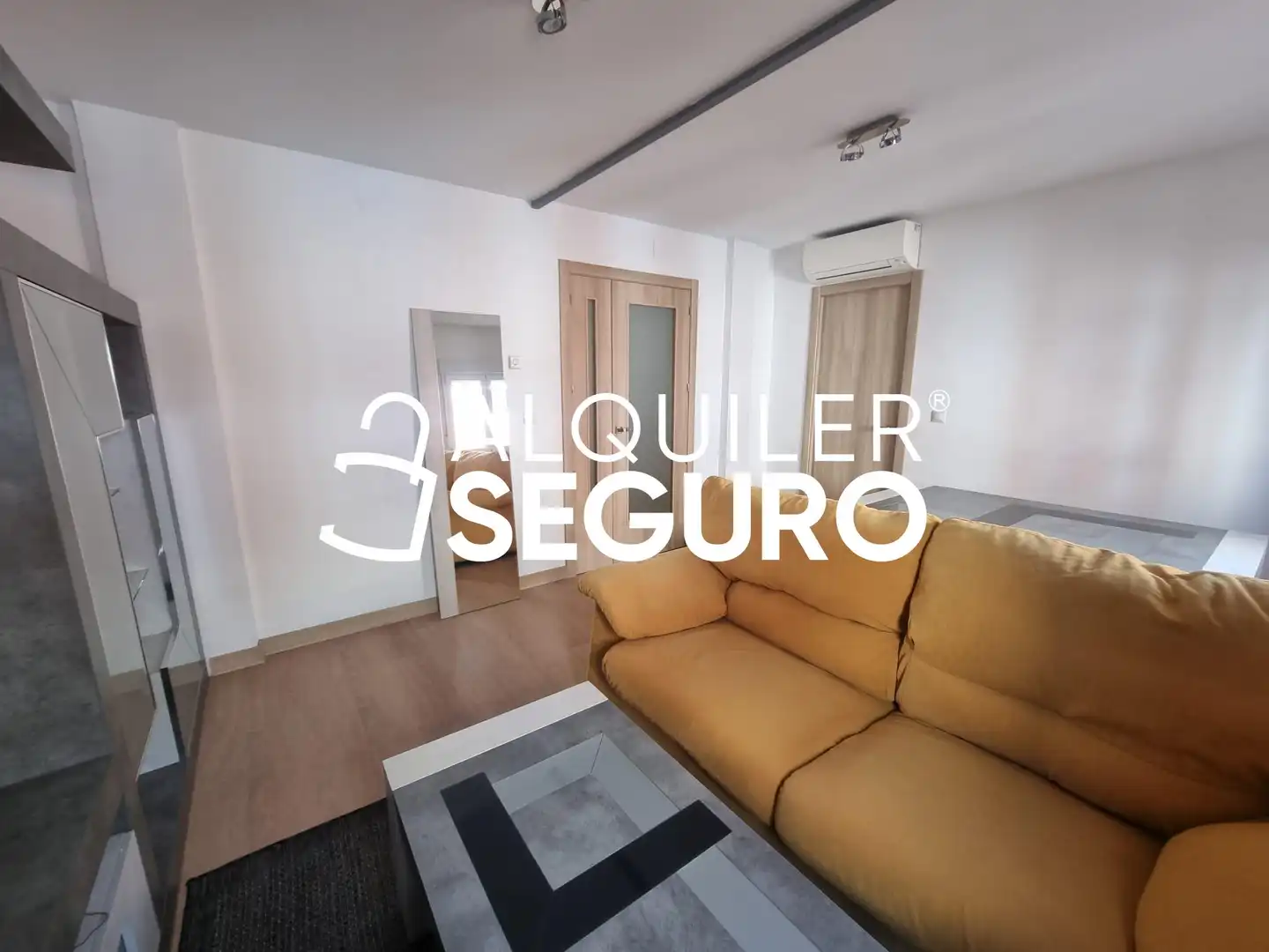 Sala d'estar de Pis de lloguer en Madrid amb Aire condicionat, Calefacció i Moblat