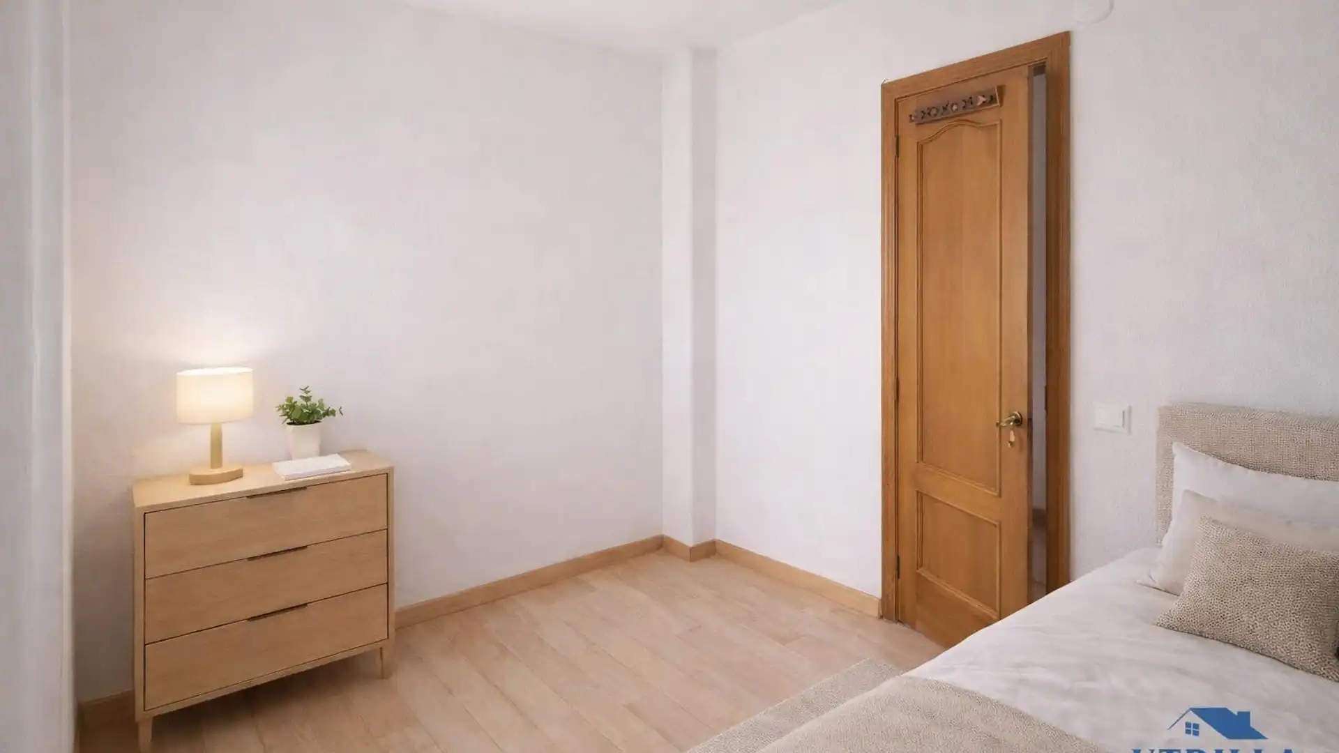 Bedroom of Flat for sale in Oviedo   with Balcony