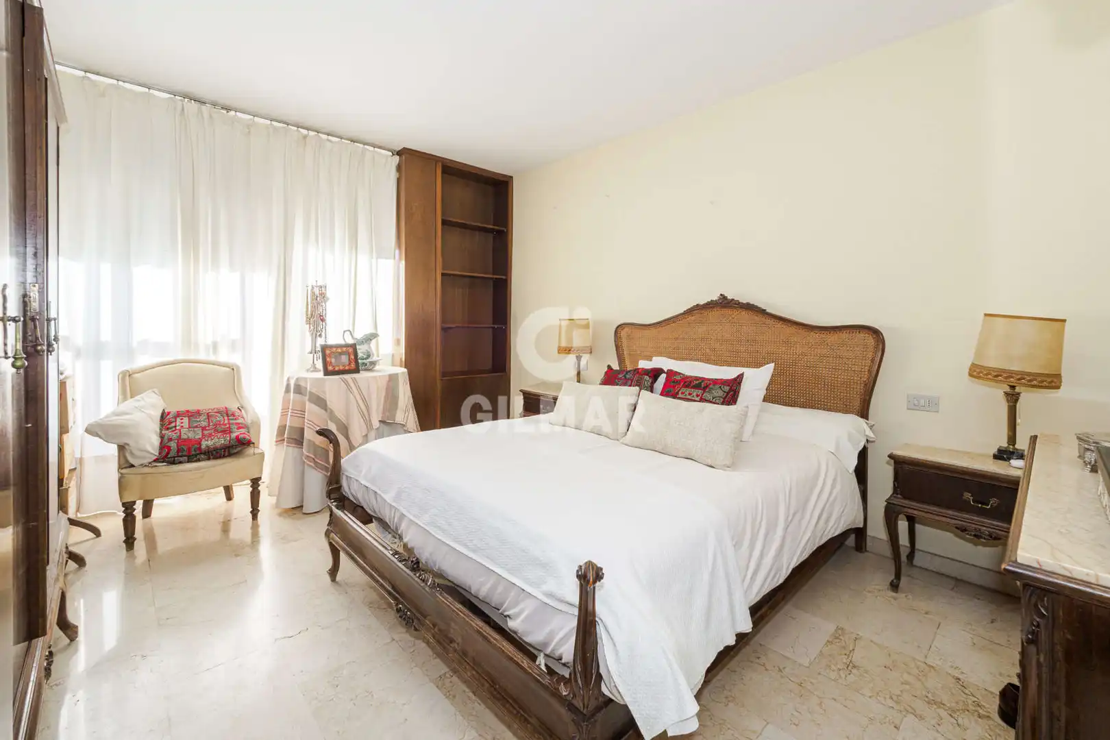 Schlafzimmer von Wohnung zum Verkauf in Sevilla mit Heizung, Privatgarten und Abstellraum