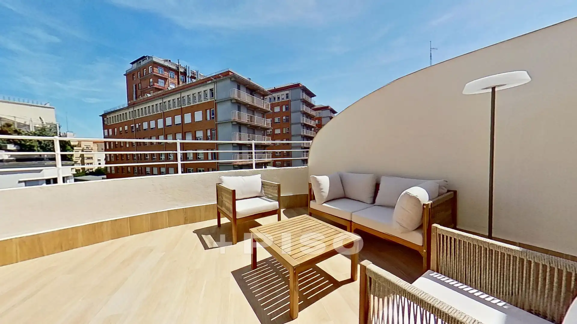 Terrasse von Dachboden zum Verkauf in Madrid mit Klimaanlage, Terrasse und Möbliert