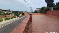 Exterior view of Single-family semi-detached for sale in Rubí  with Terrace and Swimming Pool