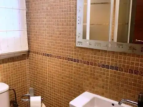 Bany de Pis en venda en Baeza amb Aire condicionat i Balcó