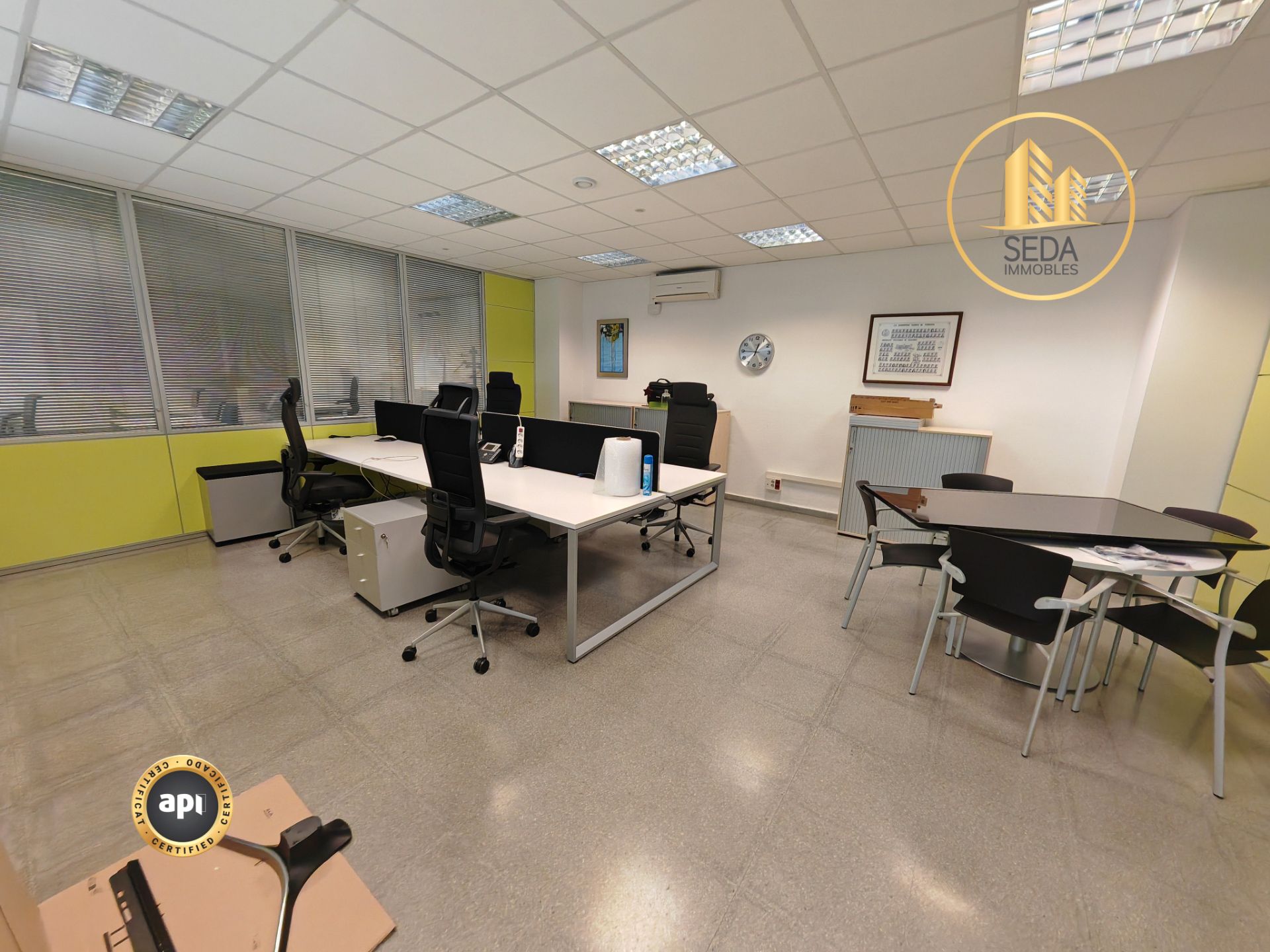 Premises to rent in Terrassa  with Air Conditioner, Heating and Terrace