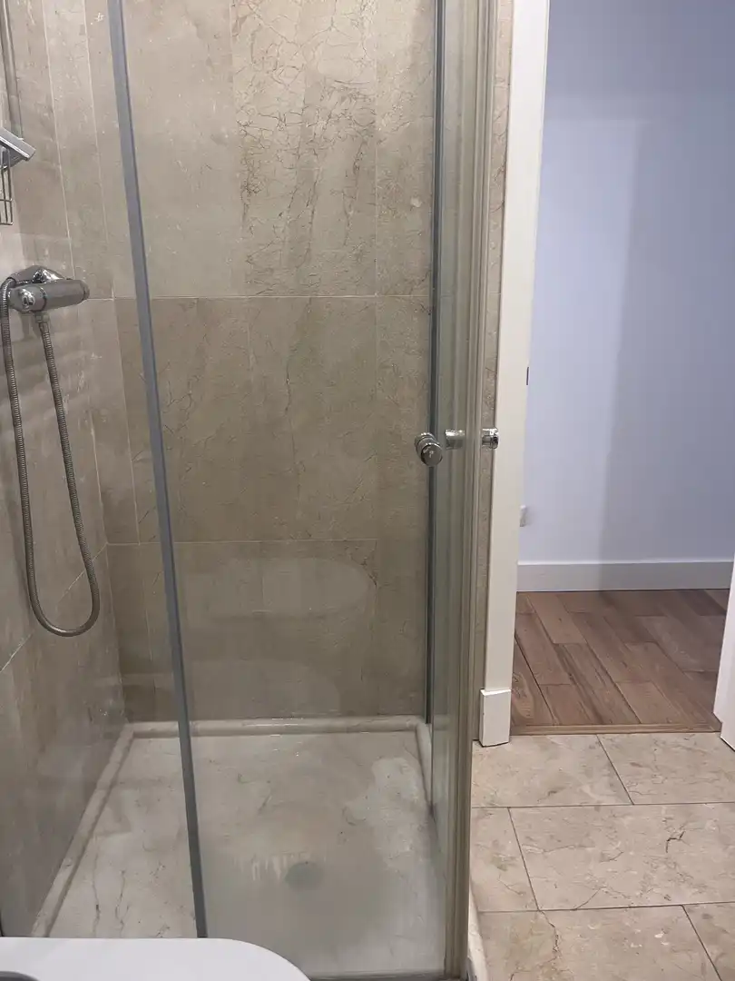 Bathroom of Flat for rent in Avenida - Divina Pastora - Plaza de Toros