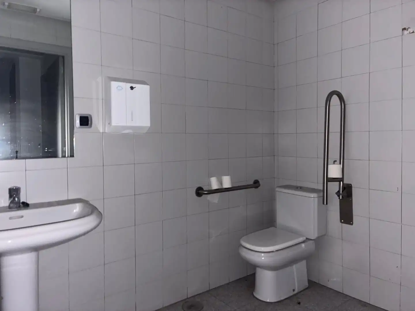 Badezimmer von Geschaftsraum zum Verkauf in Elche / Elx