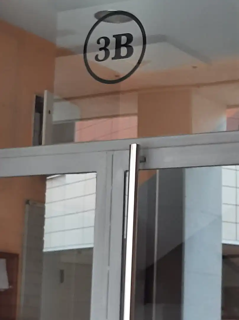 Local comercial en venta en Bagatza - San Vicente, imagen 3