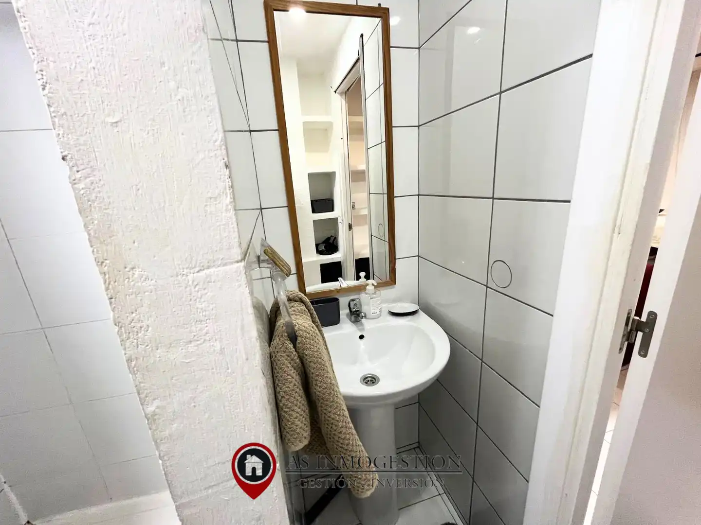 Bathroom of Flat for rent in Madrid  with Air Conditioner, Furnished and Oven