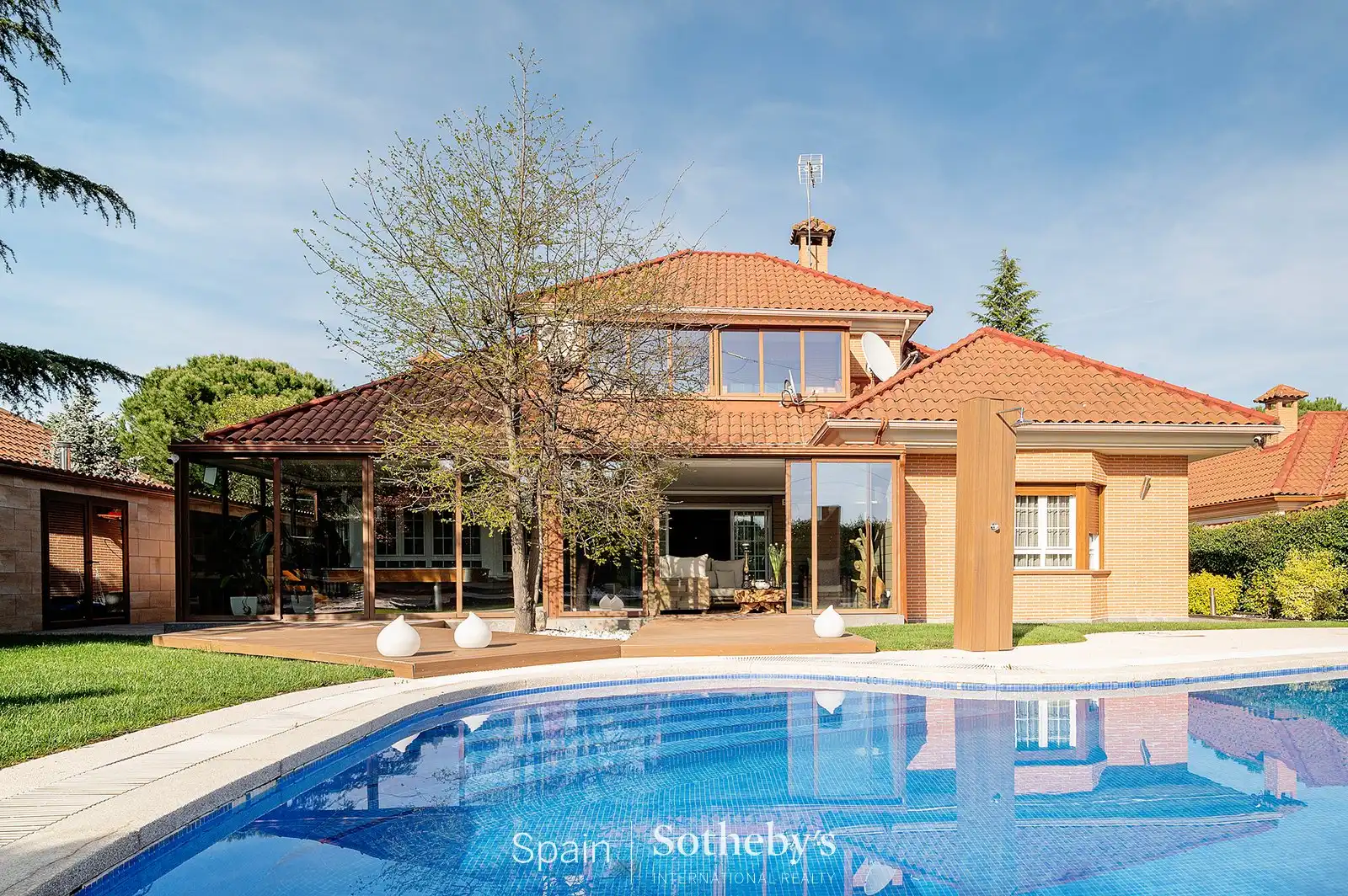 Vista exterior de Casa o chalet de alquiler en Villaviciosa de Odón con Jardín privado, Terraza y Trastero