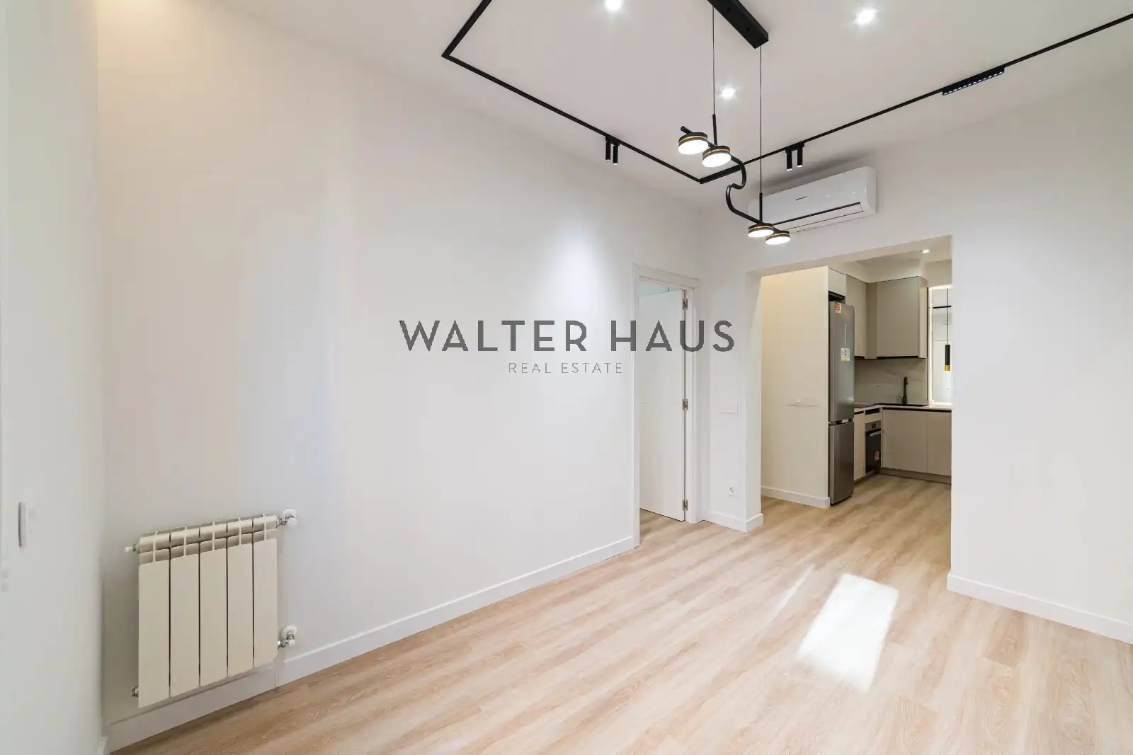Flat for rent in Madrid  with Air Conditioner, Heating and Storage room