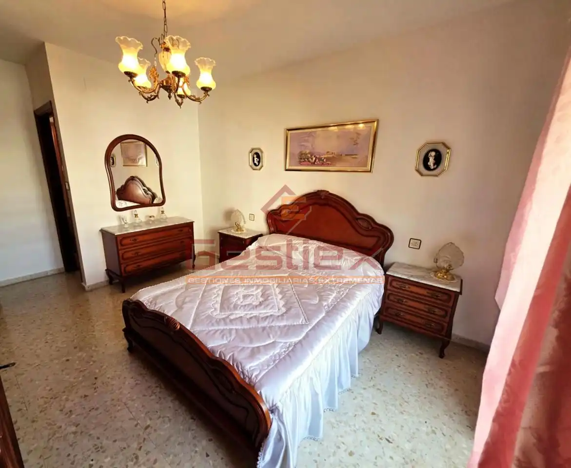 Piso con ascensor en venta en Almendralejo, imagen 5