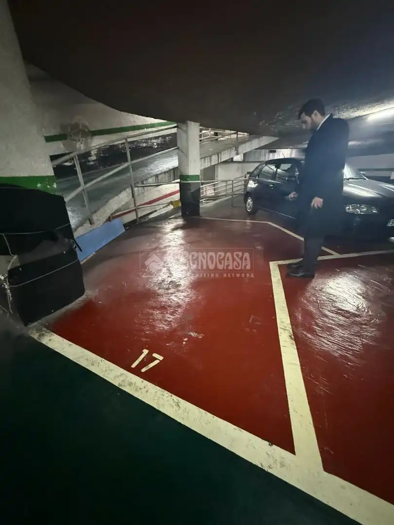 Parkplatz von Garage zum Verkauf in  Barcelona Capital