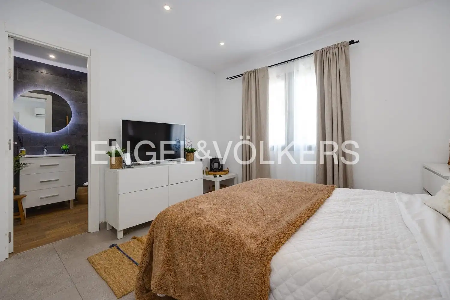Bedroom of Country homes for sale in Torrevieja  with Air Conditioner, Heating and Private garden
