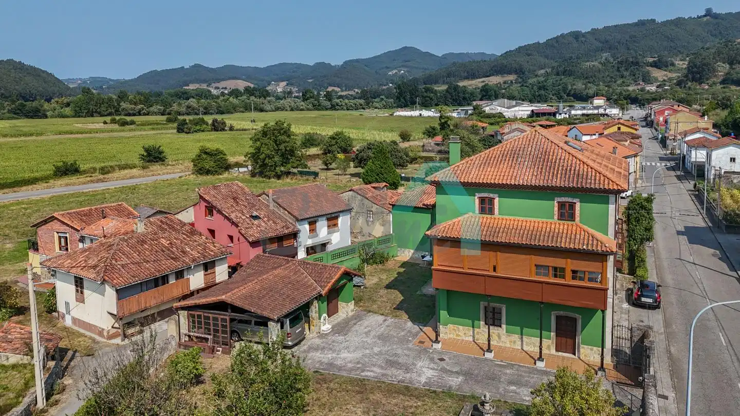 Exterior view of Houses for sale in Pravia  with Heating, Private garden and Parquet flooring