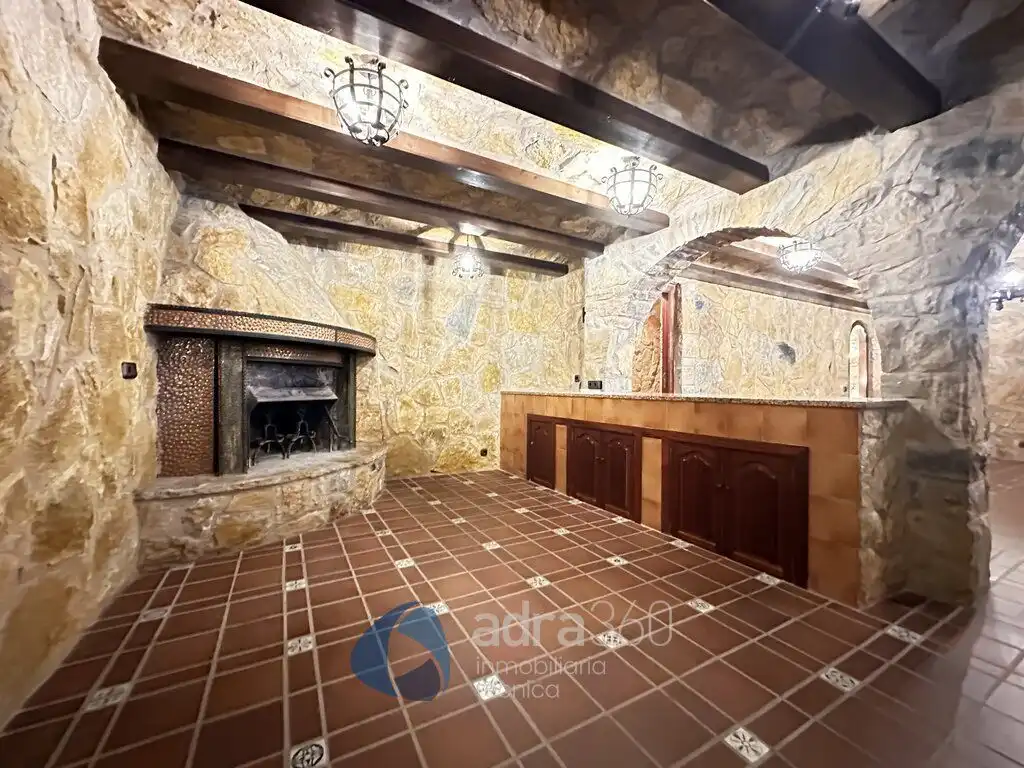 Houses for sale in Lardero  with Air Conditioner, Heating and Private garden