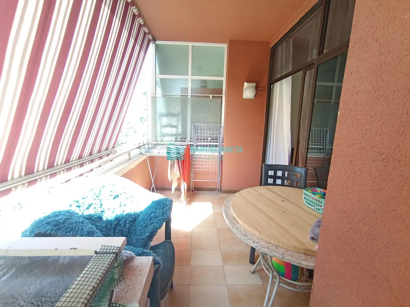 Terraza de Piso en venta en Barcelona con Calefacción, Terraza y Alarma