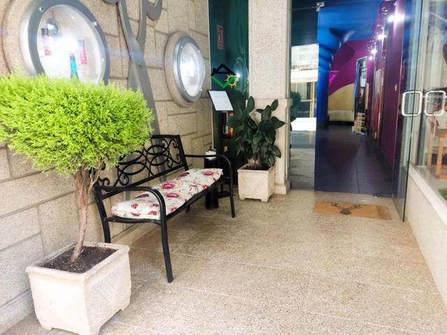 Local comercial en Alquiler en Cangas pueblo