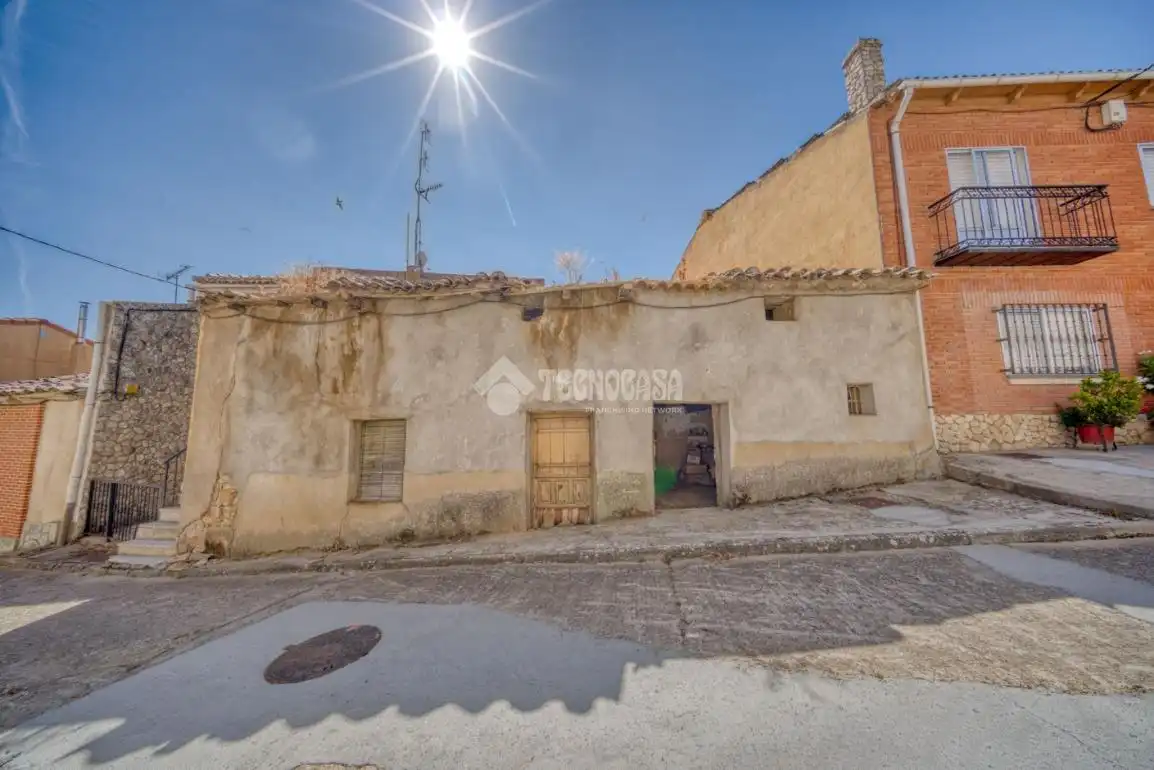 Exterior view of Detached homes for sale in Torrelobatón