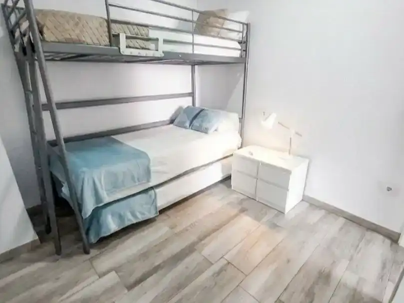 Habitación de Piso de alquiler en Rota con Aire acondicionado, Amueblado y Balcón