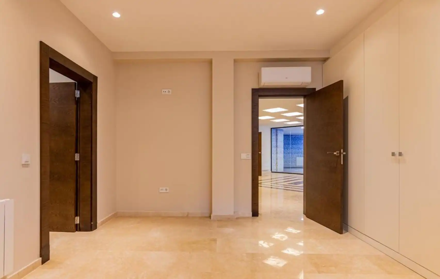 Apartamento en venta en Pueblo - Urbanizaciones