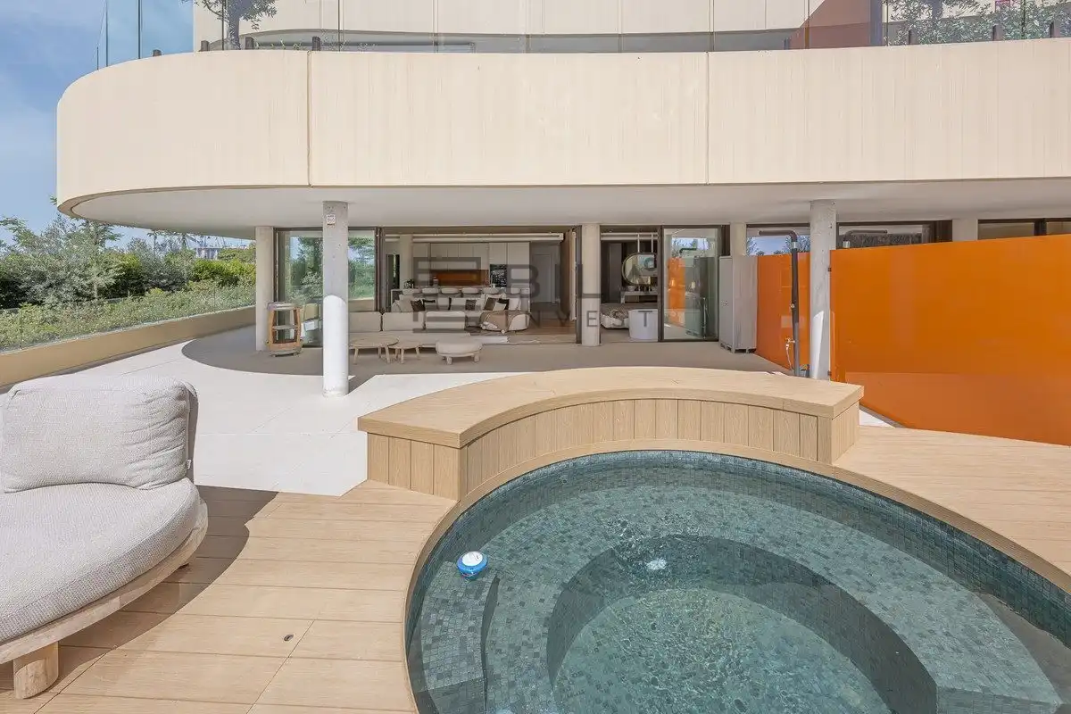 Flat with pool for sale in Higuerón South Residences, imagen 4
