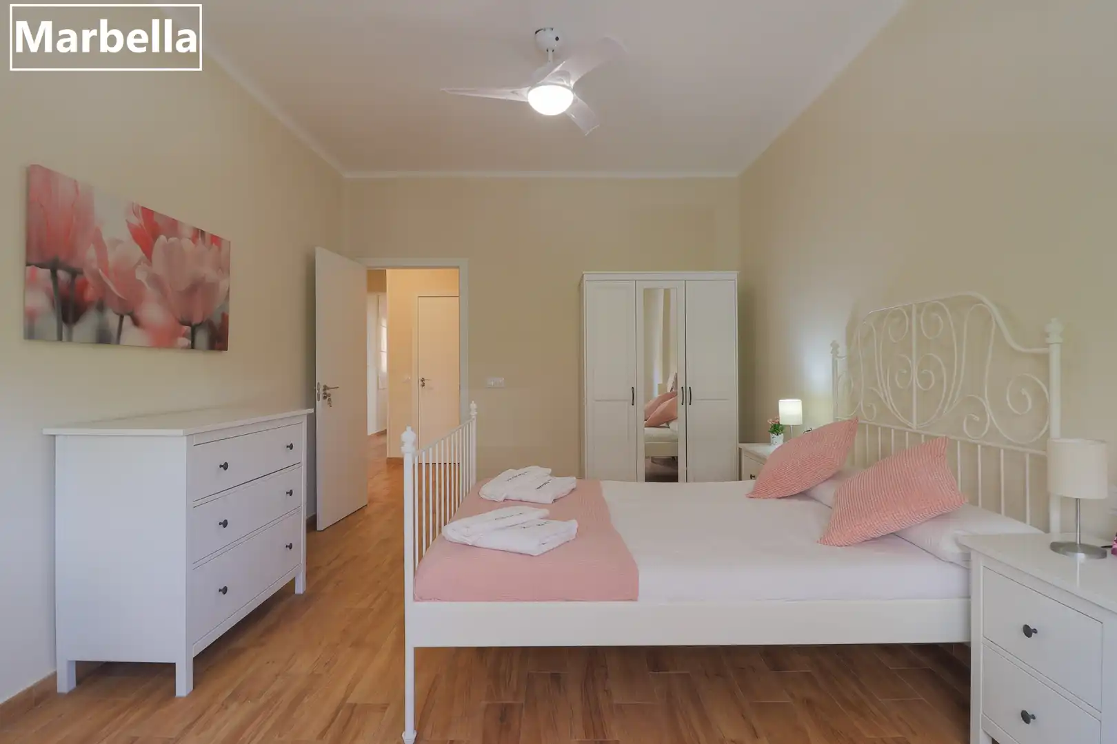 Bedroom of Flat for share in Málaga  with Air Conditioner, Heating and Terrace