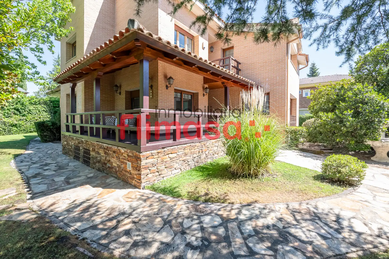 Vista exterior de Casa o chalet en venta en Villaviciosa de Odón con Aire acondicionado, Calefacción y Jardín privado