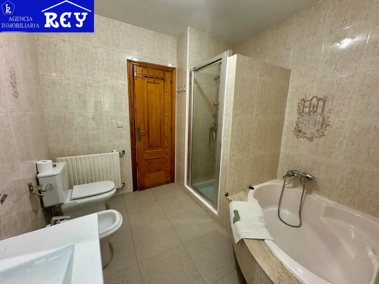Bany de Casa o xalet en venda en Ames amb Calefacció, Jardí privat i Parquet