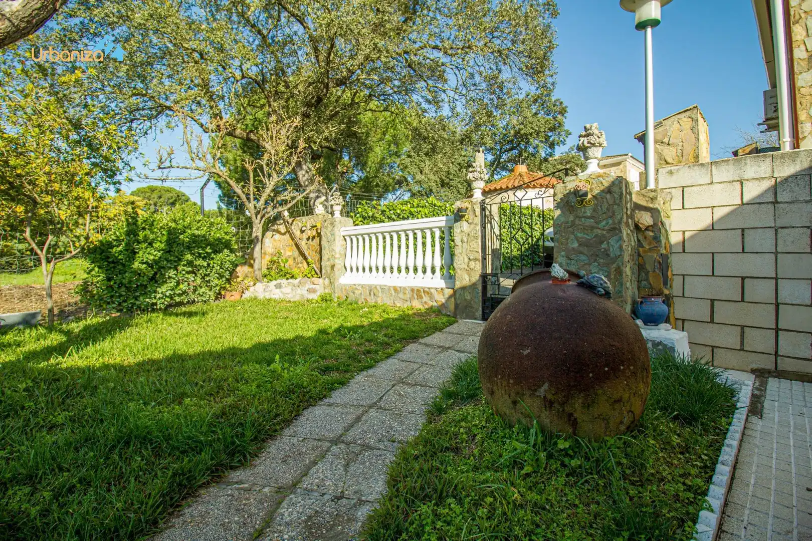 Garten von Haus oder Chalet zum Verkauf in Badajoz mit Privatgarten, Terrasse und Abstellraum