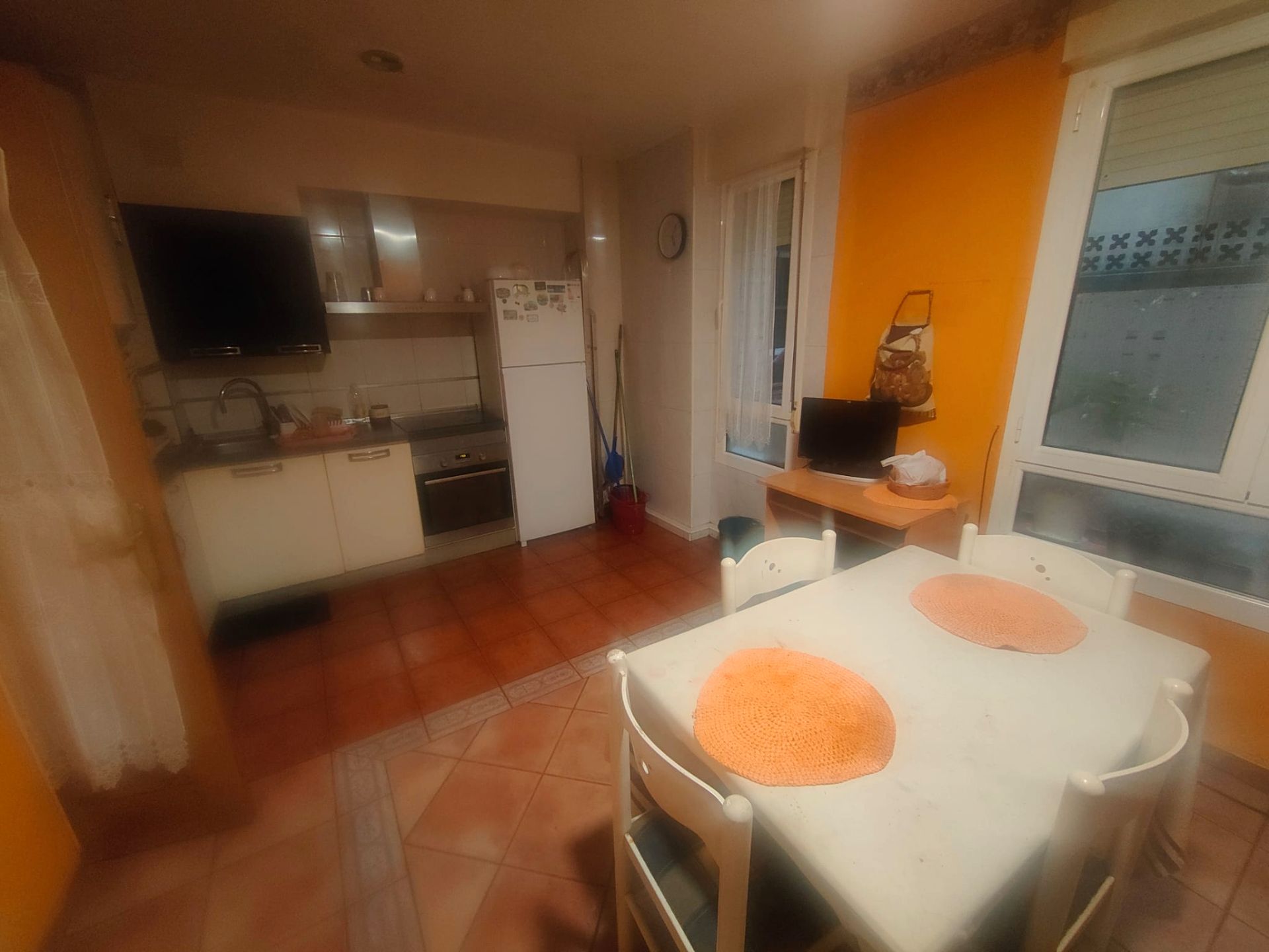 Kitchen of Flat for sale in Donostia - San Sebastián   with Heating and Storage room