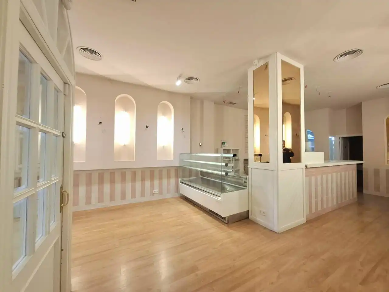 Local de alquiler en Tres Cantos con Aire acondicionado