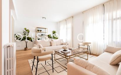 Living room of Flat for sale in  Madrid Capital  with Air Conditioner