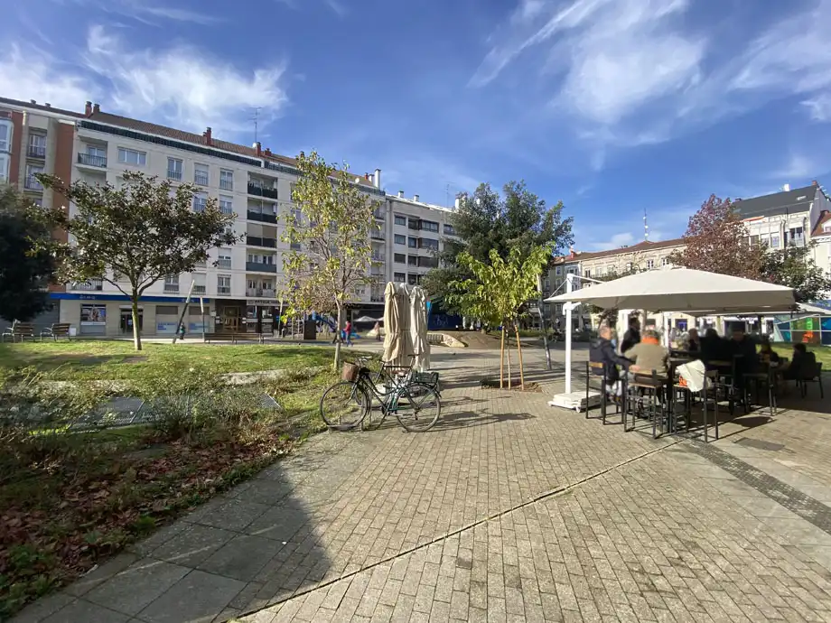 Vista exterior de Pis en venda en Vitoria - Gasteiz amb Calefacció, Terrassa i Traster